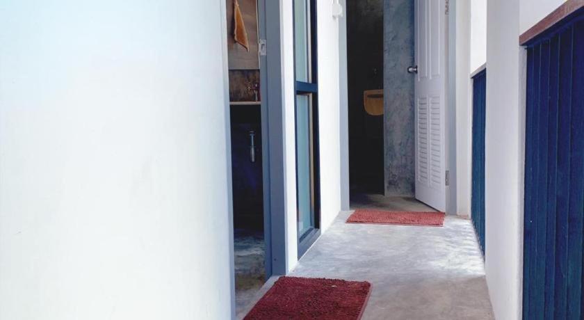 Sleepbox Hostel Suratthani Surat Thani Eksteriør billede