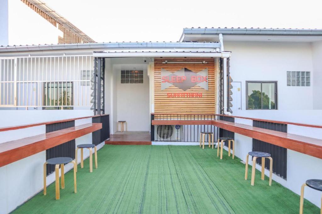 Sleepbox Hostel Suratthani Surat Thani Eksteriør billede