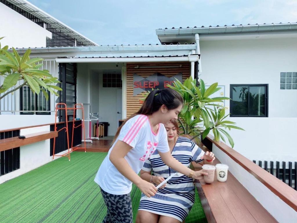 Sleepbox Hostel Suratthani Surat Thani Eksteriør billede
