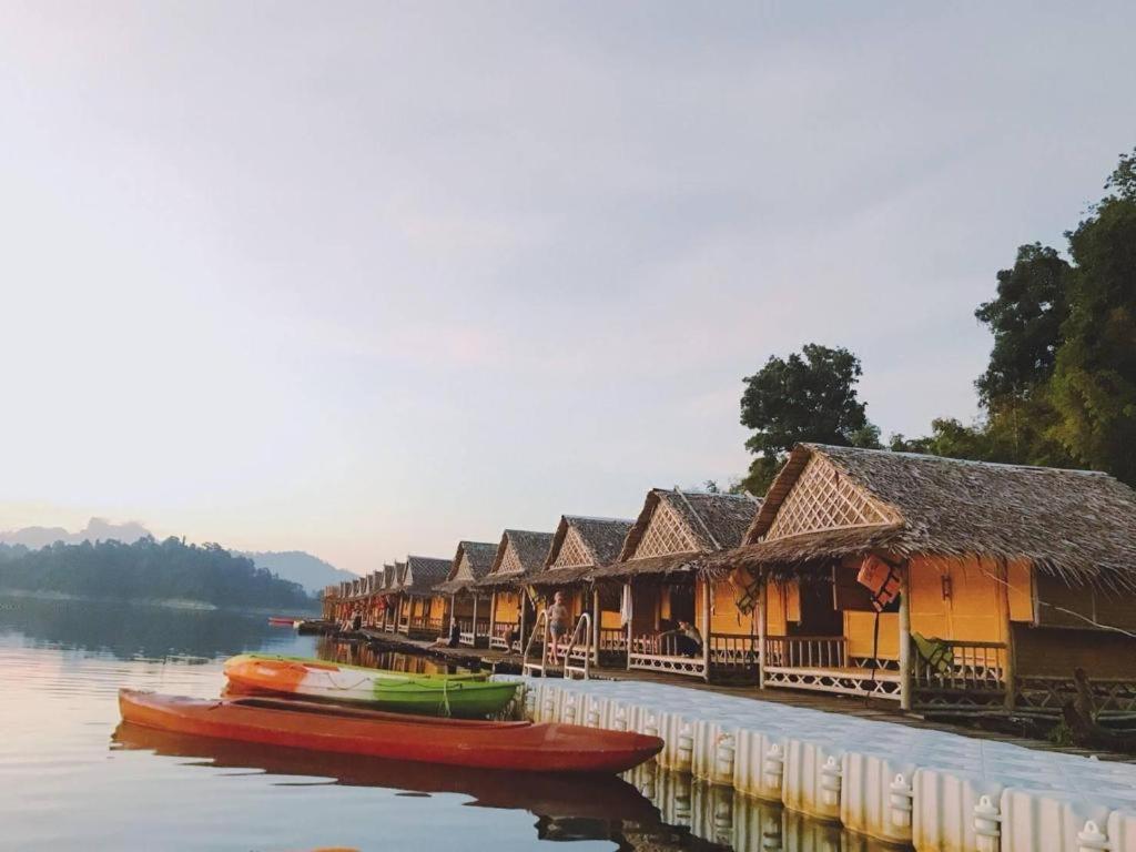 Sleepbox Hostel Suratthani Surat Thani Eksteriør billede